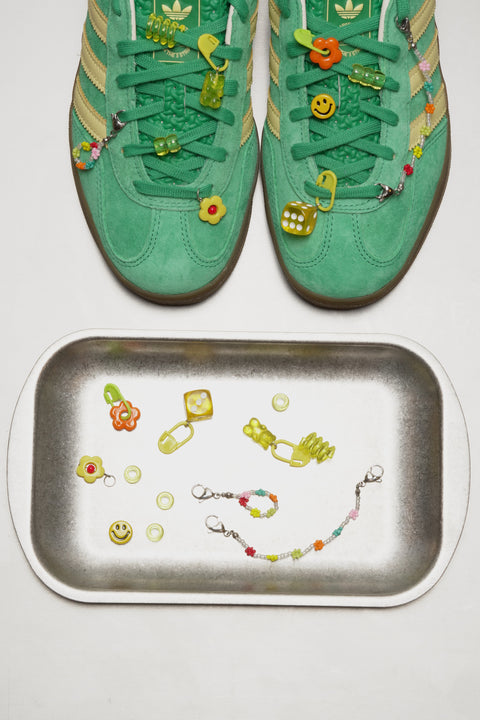 Mini Flowers Sneaker Charm