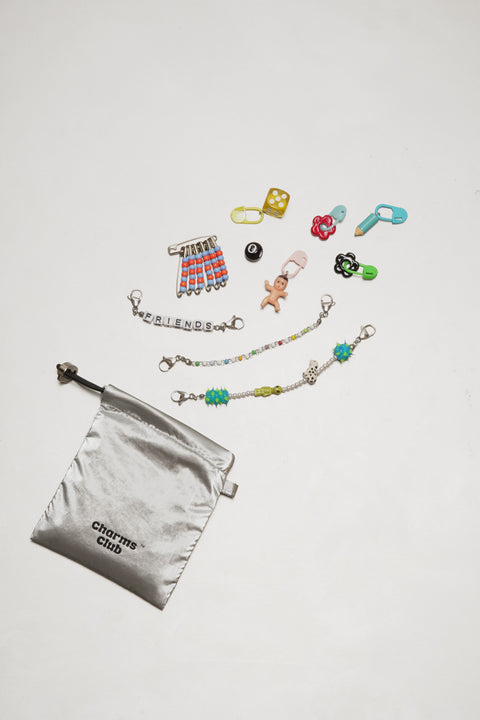 Aliens Dog Sneaker Charm