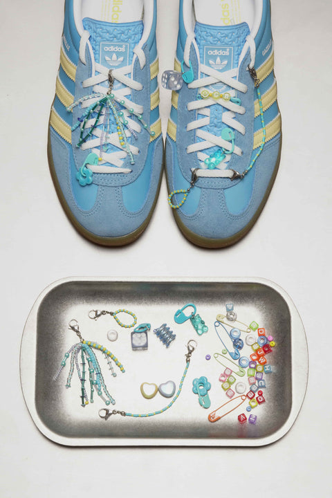 Sparkle Sneaker Charm Set - Blue