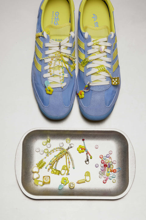 Sparkle Sneaker Charm Set - Yellow