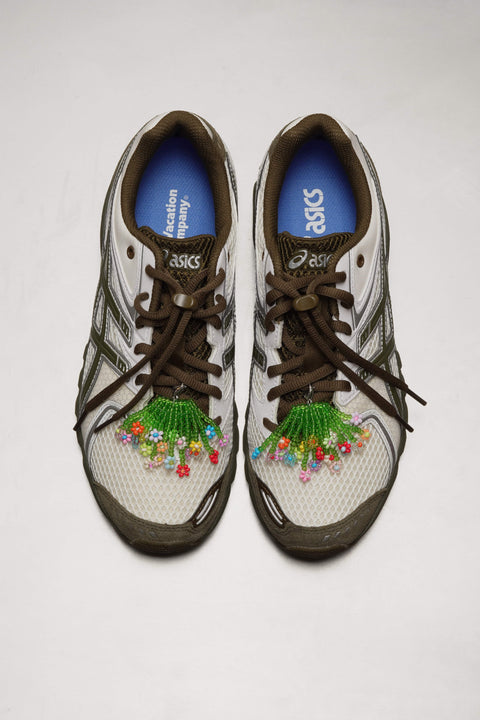 Meadow Sneaker Charm