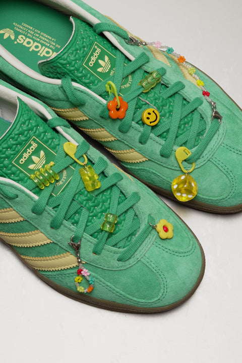 Mini Flowers Sneaker Charm