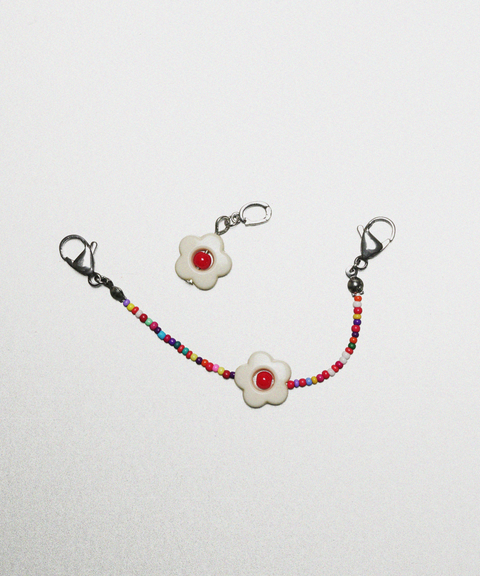 Flower Chain - Red