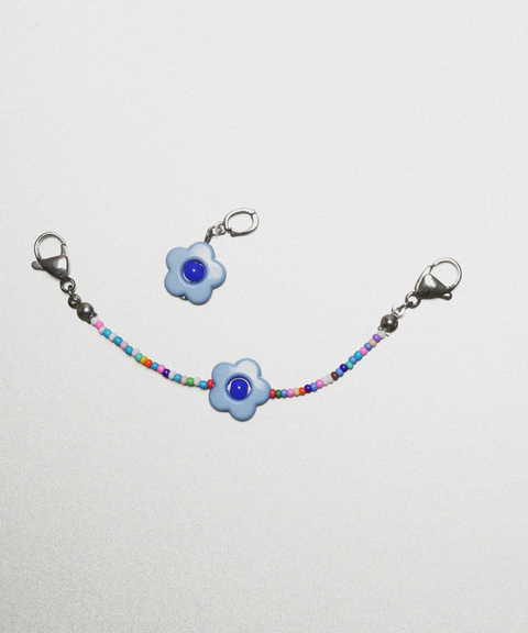 Flower Chain - Blue