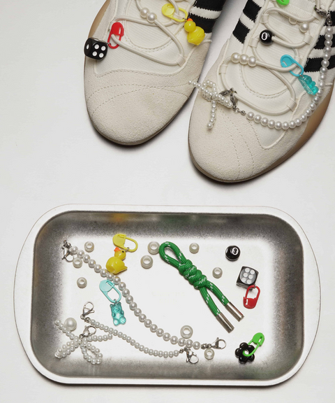 Pearl Sneaker Jewelry™ Set