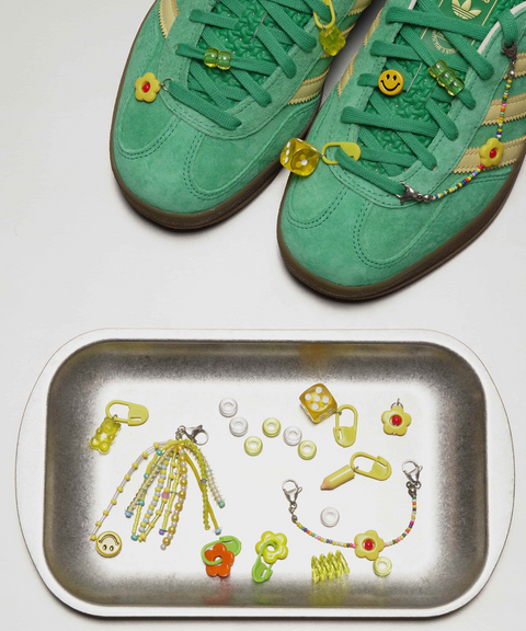 Yellow Sneaker Jewelry™ Set